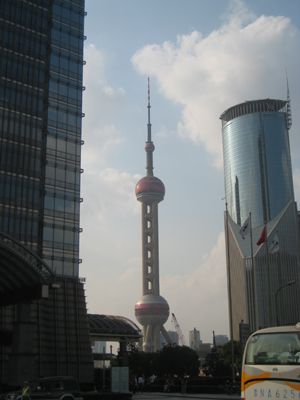 Der Oriental Pearl Tower!